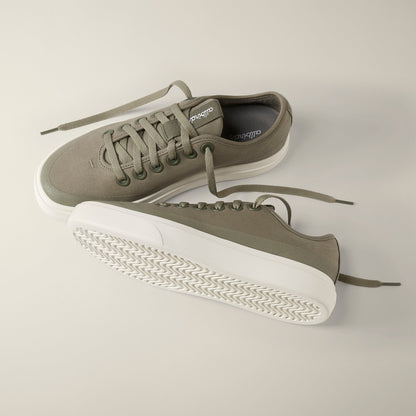 Women's Canvas Pipers
